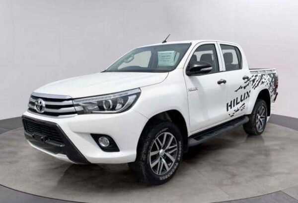 SR Toyota Auto 4×4 Hilux 2015 - Image 7