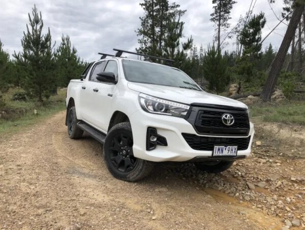 Toyota Hilux Rogue Auto 4x4 Double Cab 2015 - Image 11