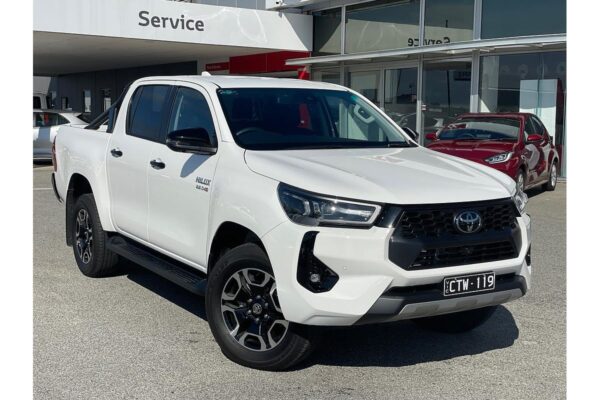 Toyota Hilux SR5 48V Auto 4x4 Double Cab 2024