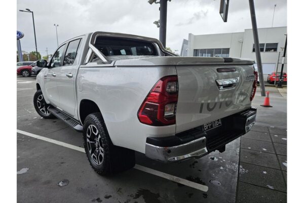 Toyota Hilux SR5 Auto 4x4 Double Cab 2021 - Image 6