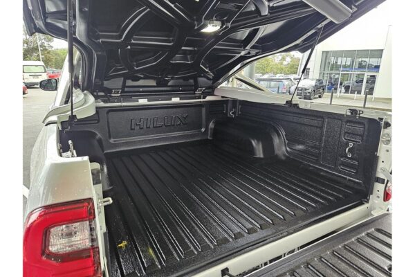 Toyota Hilux SR5 Auto 4x4 Double Cab 2021 - Image 7