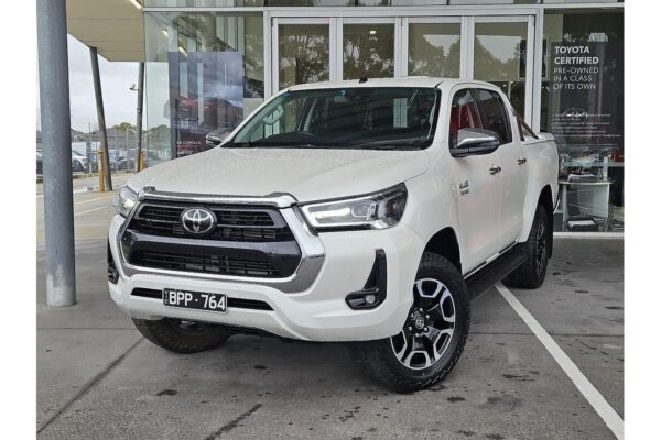 Toyota Hilux SR5 Auto 4x4 Double Cab 2021 - Image 16