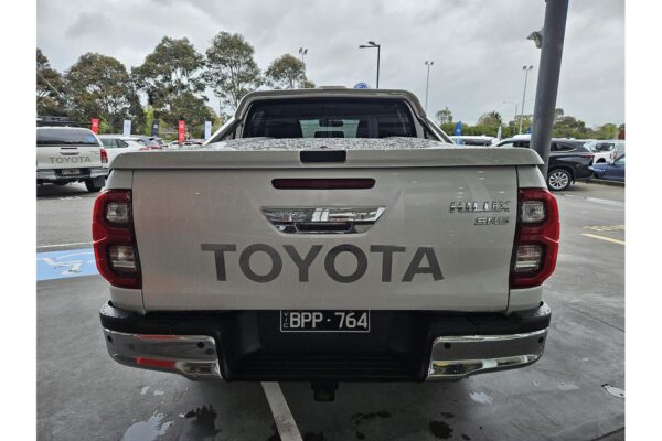 Toyota Hilux SR5 Auto 4x4 Double Cab 2021 - Image 8