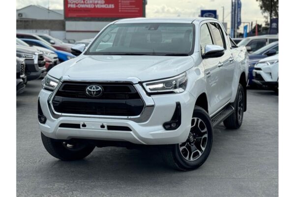 Toyota Hilux SR5 Auto 4x4 Double Cab 2023